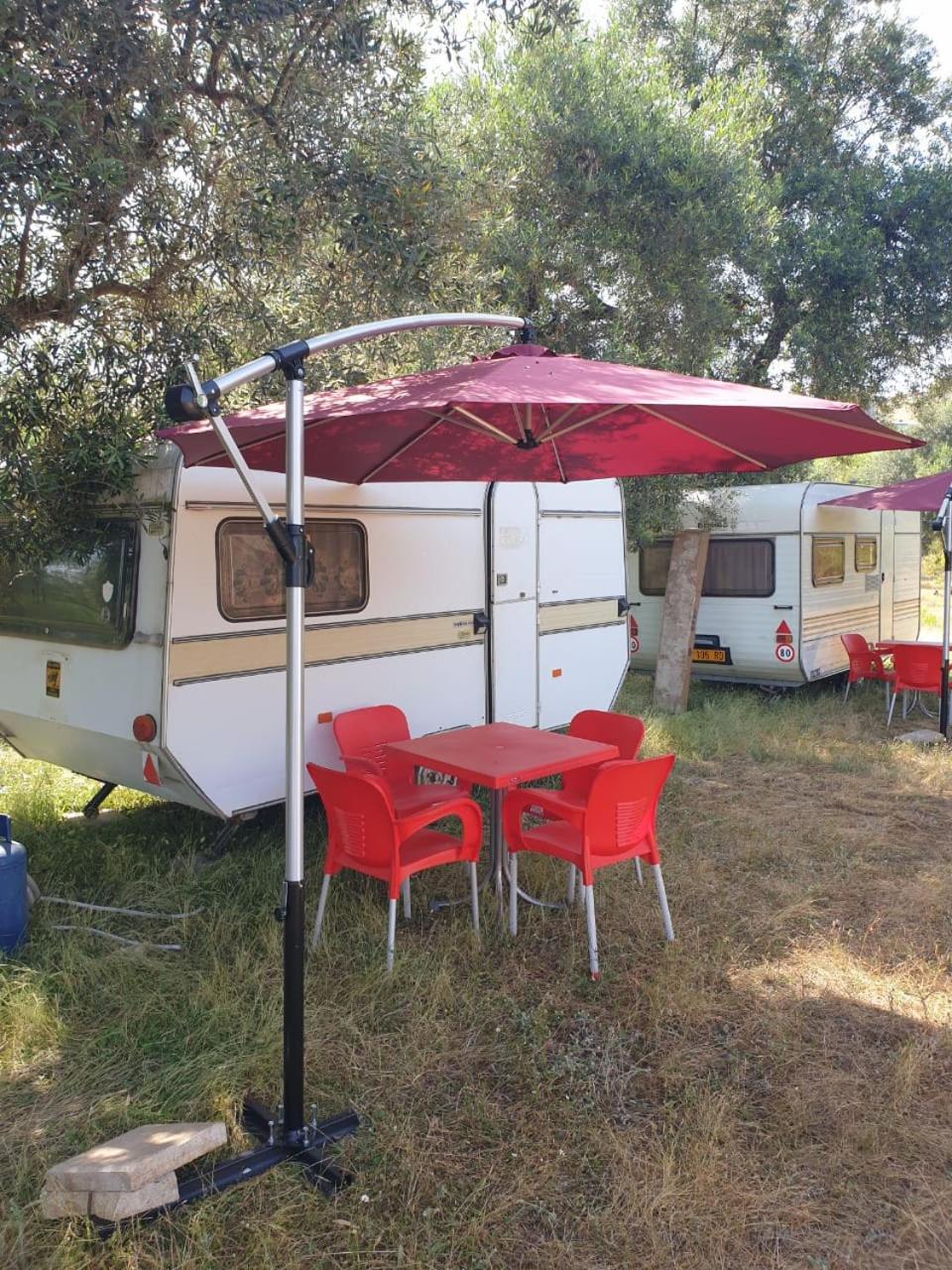 ホテル Aquariumi Jale Camping エクステリア 写真