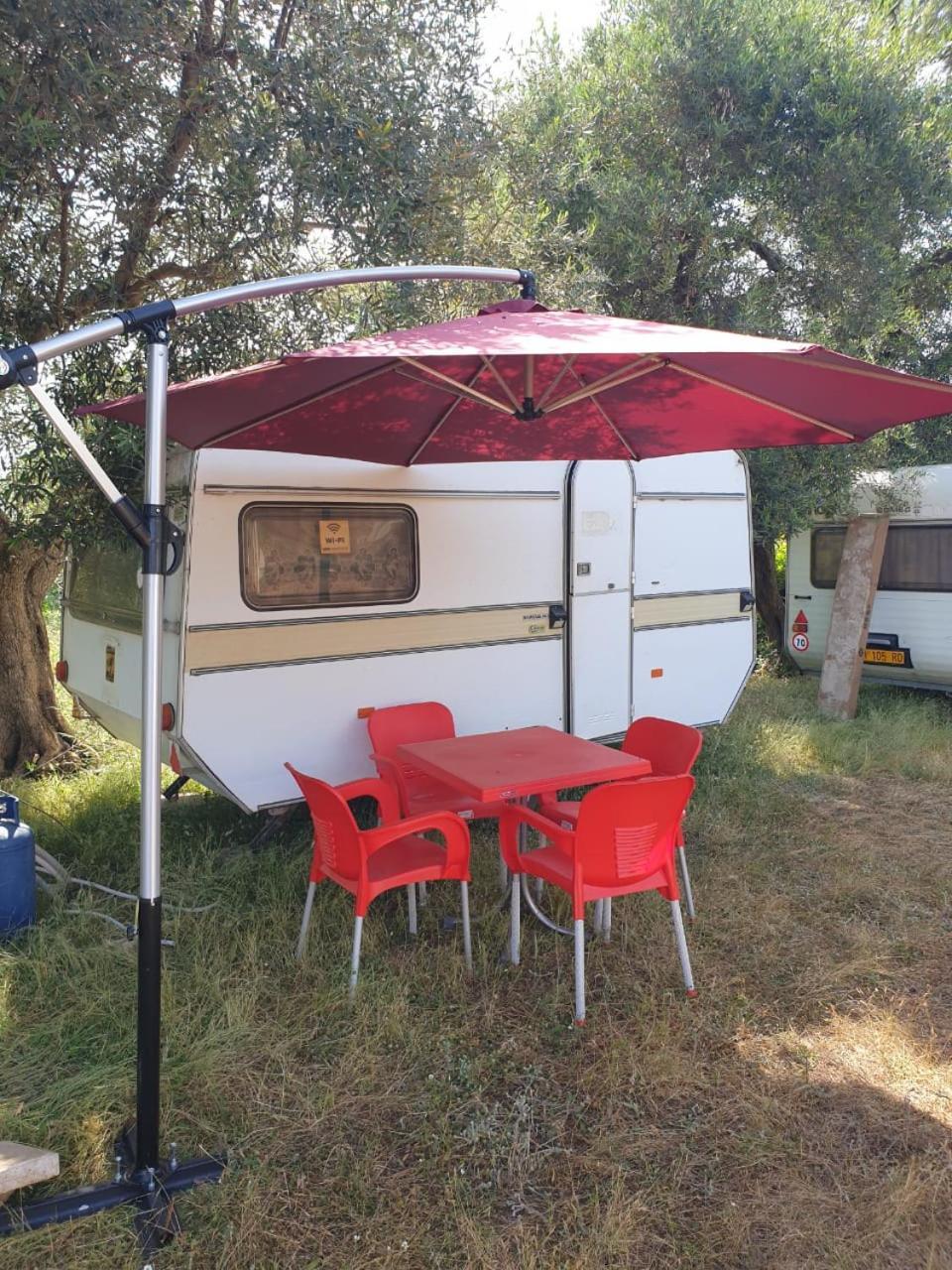 ホテル Aquariumi Jale Camping エクステリア 写真